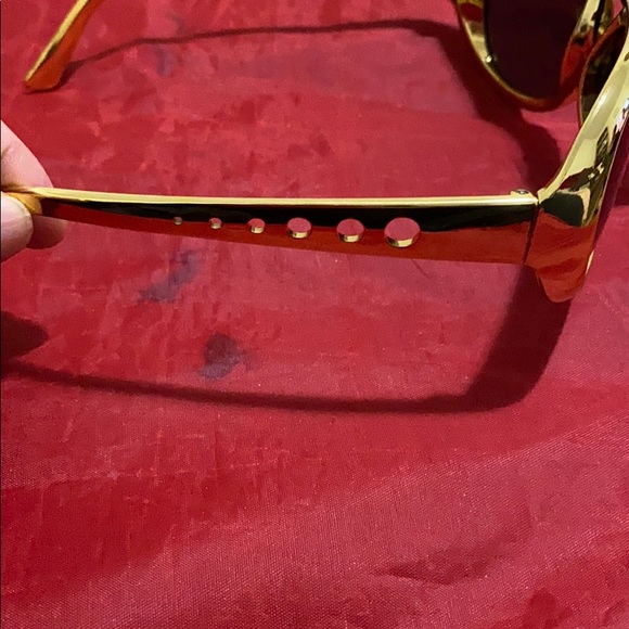 DESIGNER SUNGLASSES BLOCKS UVA UVB & UVB RAYS - Picture 5 of 8